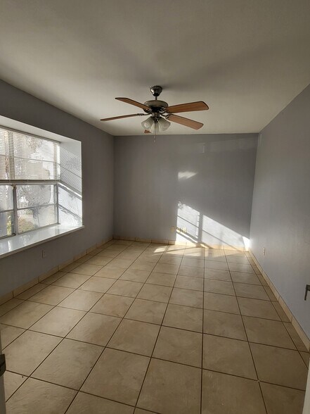 Building Photo - 312 Gastel Cir