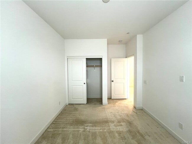 Building Photo - 1645 W Lincoln Ave