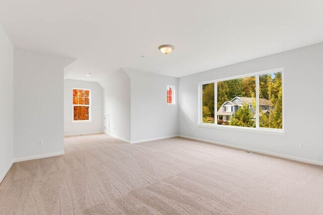 Building Photo - Redmond Stunner!!!