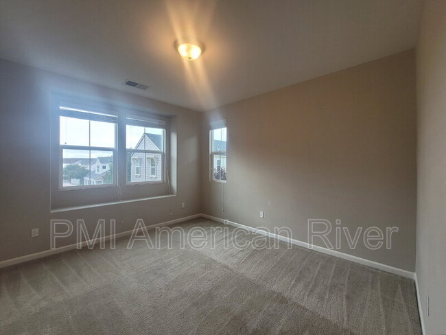 Building Photo - 5359 Sable Wood Ln