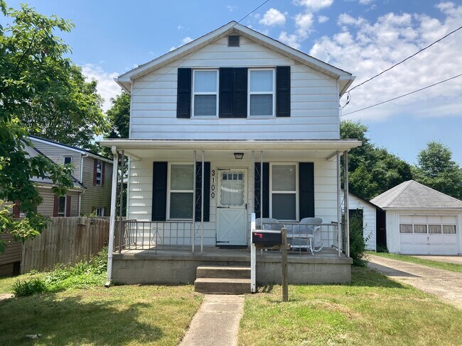 Primary Photo - 3100 McCloy Ave