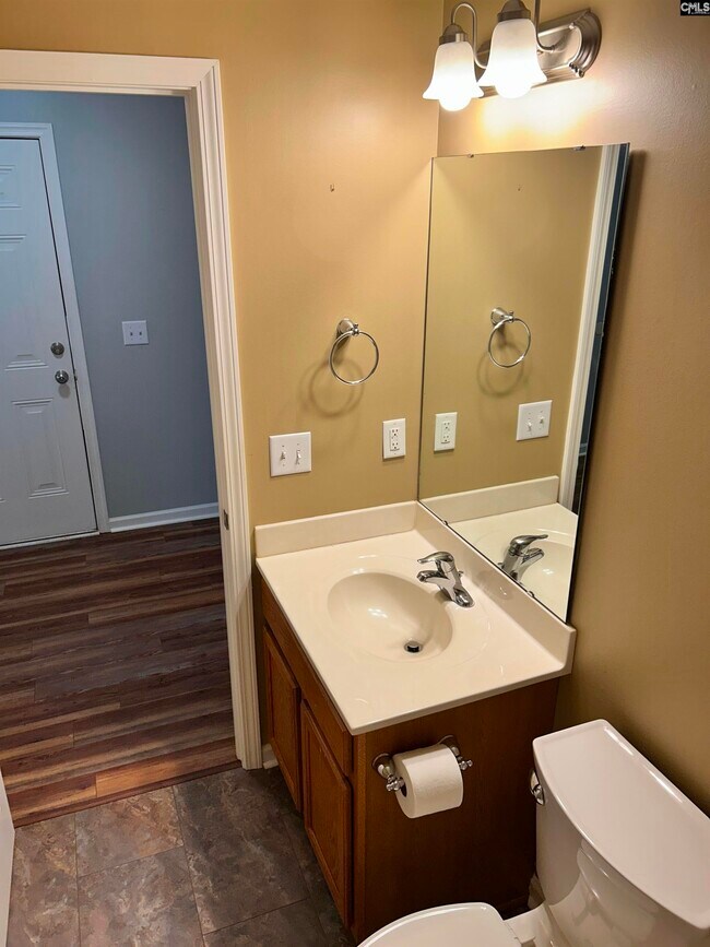 Building Photo - 168 Regency Dr