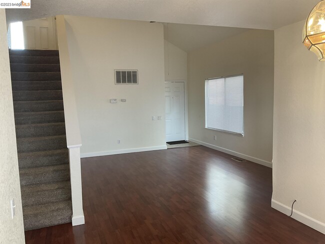 Building Photo - 935 Elk Run Terrace