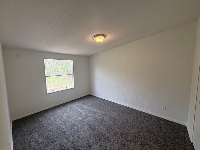 Building Photo - 3679 Rocky Glade Rd