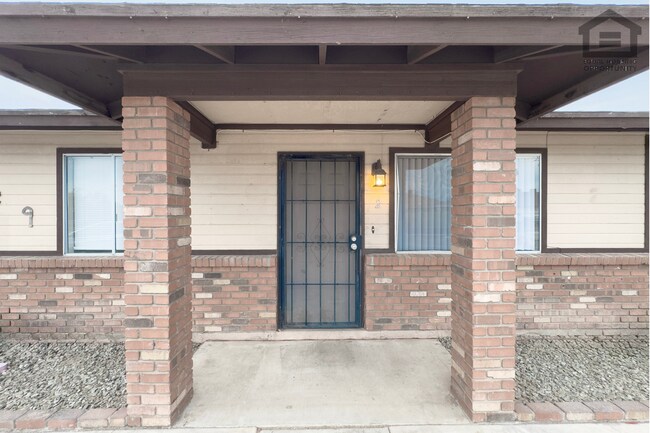 Building Photo - 529