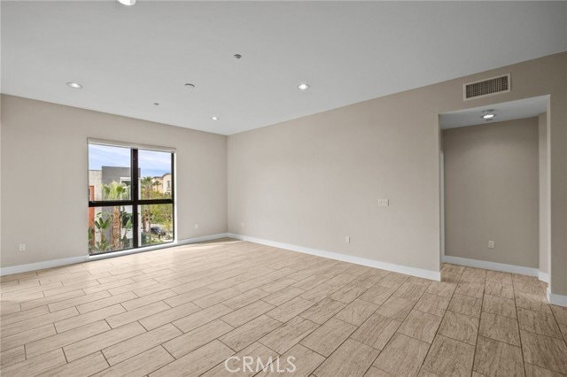 Building Photo - 402 Rockefeller