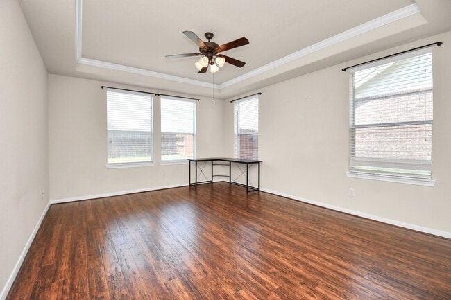 Building Photo - 8627 Sweet Pasture Dr