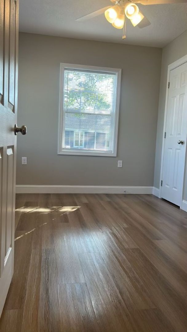Building Photo - Remodeled single family home