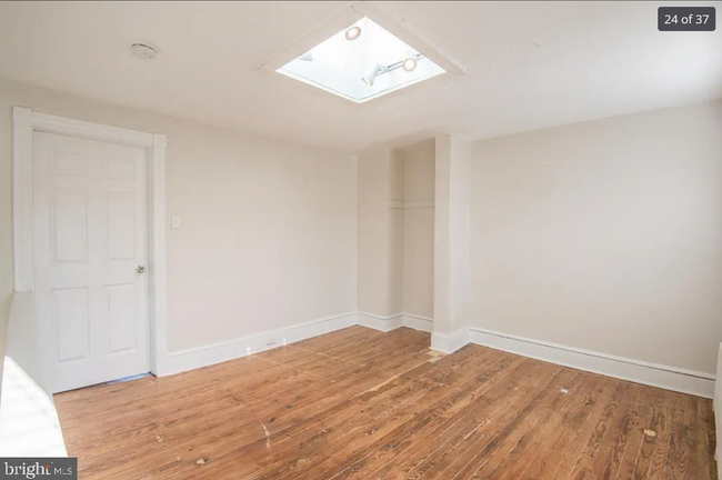 3rd Floor Bedroom w/ Skylight - 134 E Liberty St