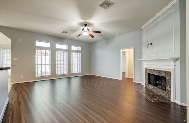 Building Photo - 14731 Raven Hollow Ln