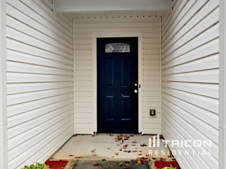 Building Photo - 4538 Ashlyn Rebecca Dr SW