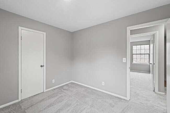 Building Photo - " Renovated 3-Bed, 2.5 Bath in Olathe - Available Now!"  1st month's rent is FREE!*