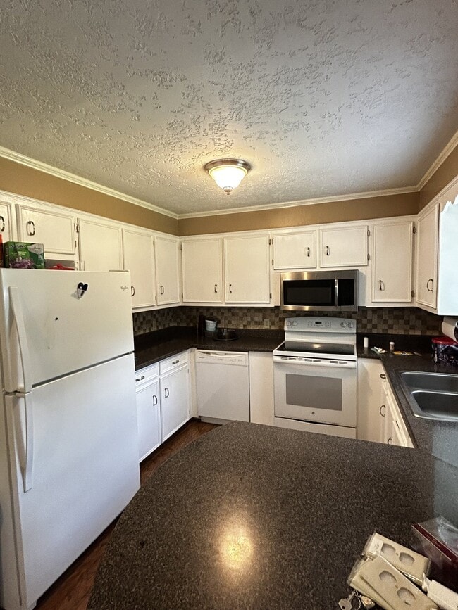 Building Photo - Charming 3 Bed, 2 Bath Rental Home in Mart...