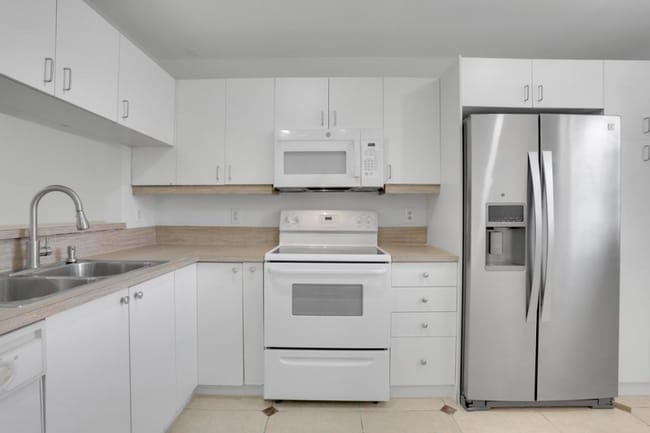 Building Photo - 315 NW 36th Ave