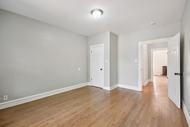 Building Photo - 2444 E 78th St