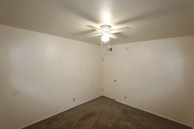 Building Photo - 3409 Pima Dr