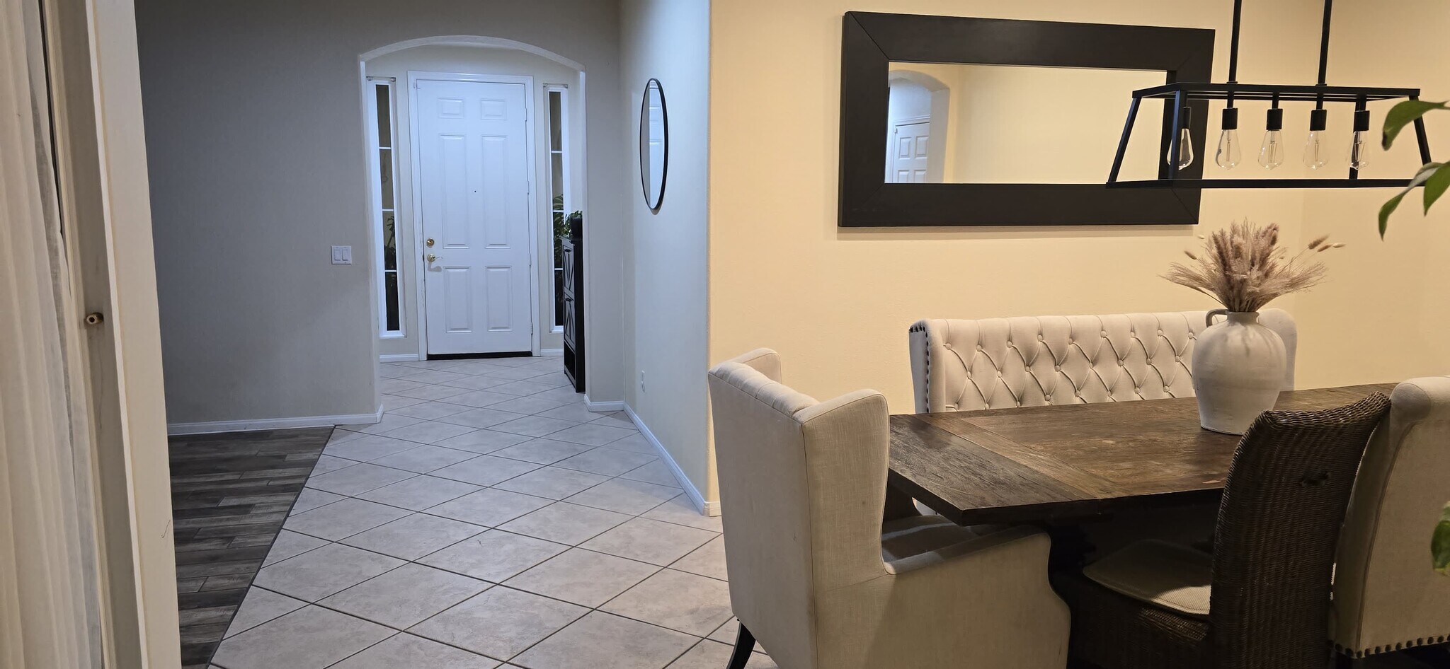 Building Photo - 395 Plaza Calimar