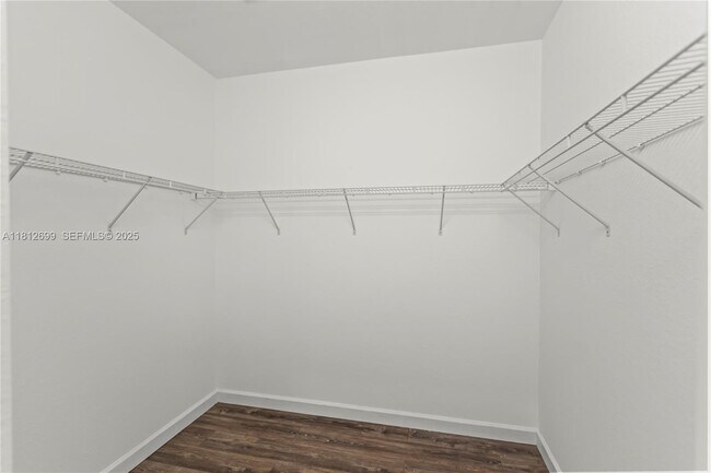 Building Photo - 3502 W 86th Terrace