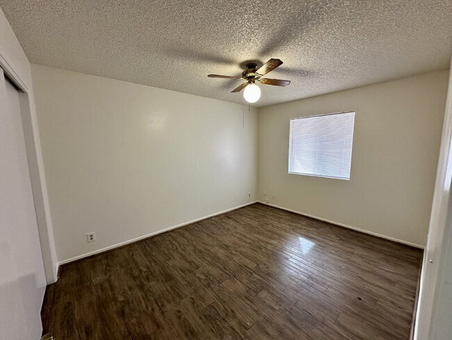 Building Photo - 6742 E Dallas St