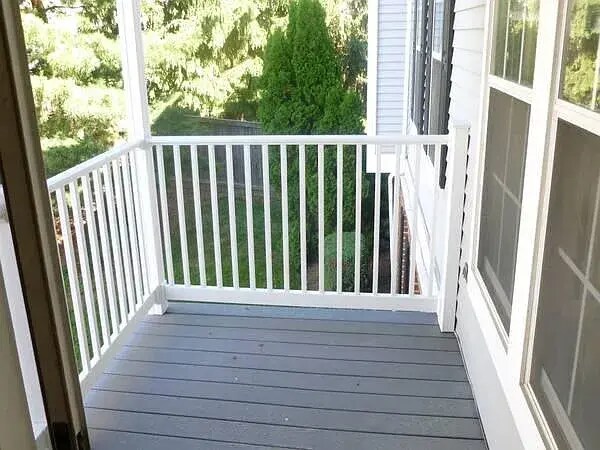 Building Photo - 615 Himes Ave