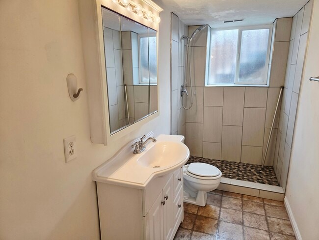 Building Photo - 1968 E 5850 S