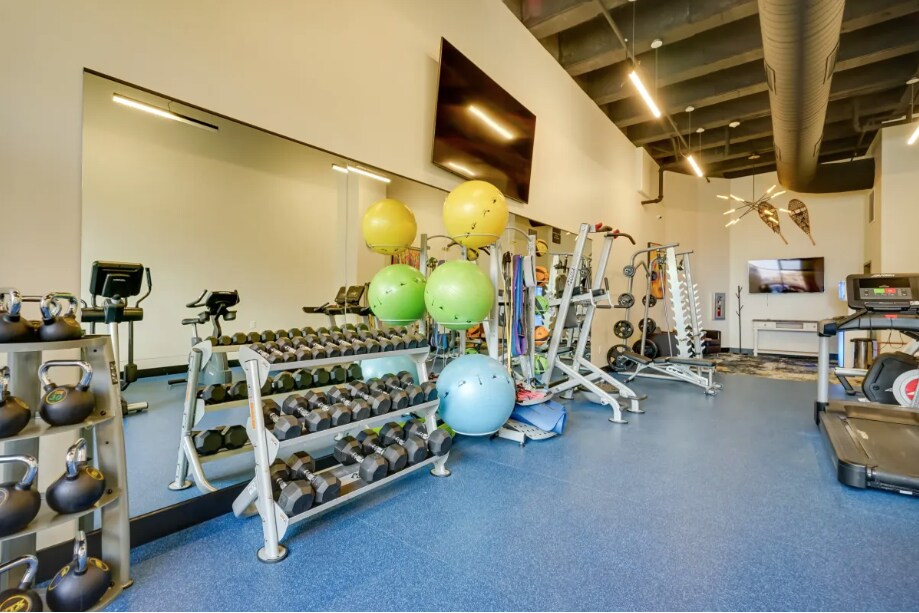 Building Photo - 3720 Sundial Ct