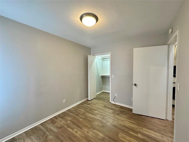 Building Photo - 4411 Guadalupe St