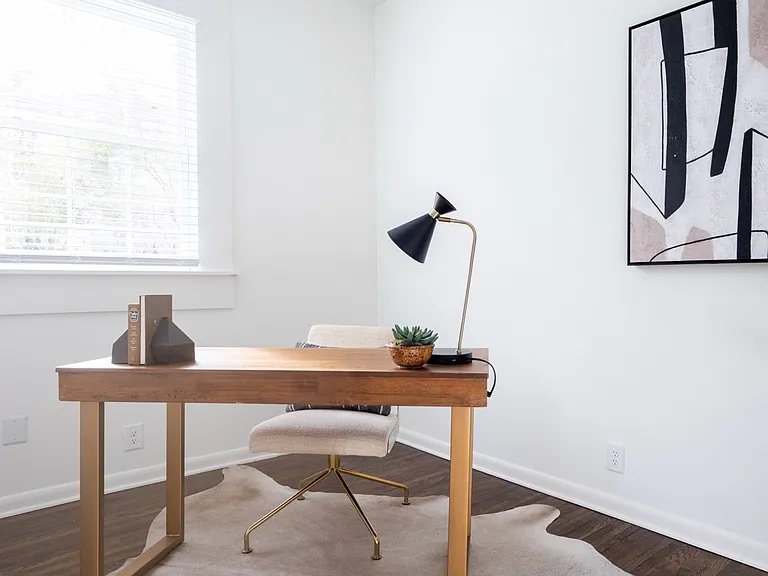 Building Photo - 203 Leake Ave