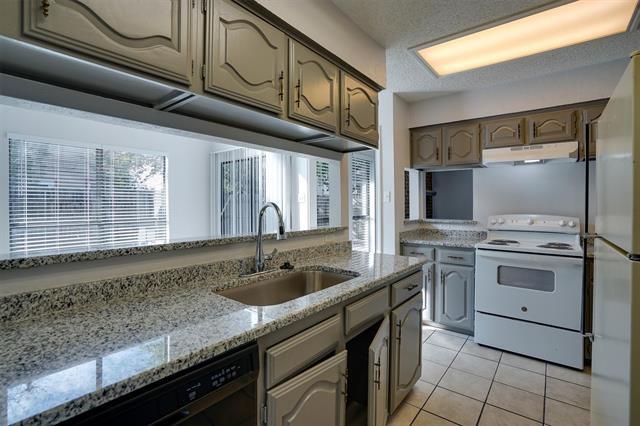 Building Photo - 760 Via Miramonte