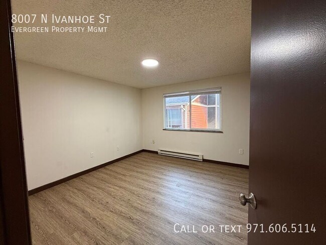 Building Photo - 8007 N Ivanhoe St