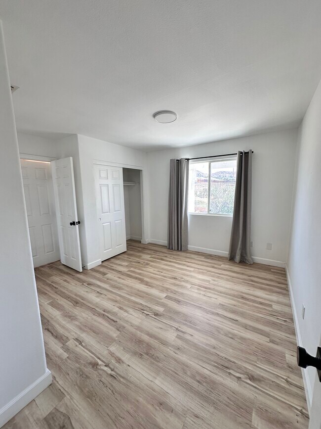 Building Photo - 57019 Selecta Ave