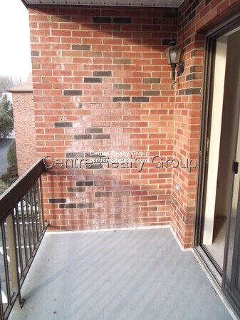 Building Photo - 55 Farwell St