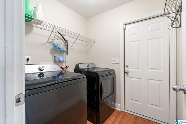 Building Photo - 315 Ivy Hills Cir