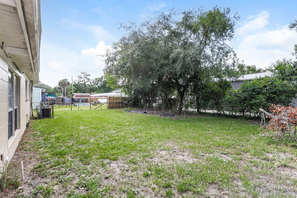 Building Photo - 5220 Seaspray Ave