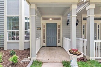 Building Photo - 23838 Township Elm St