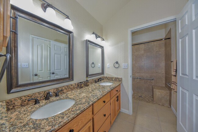 Building Photo - 1372 Michelangelo Dr