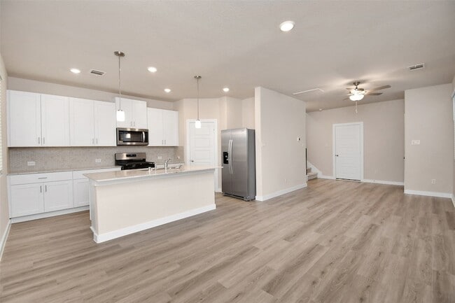 Building Photo - 8414 Rising Stream Dr