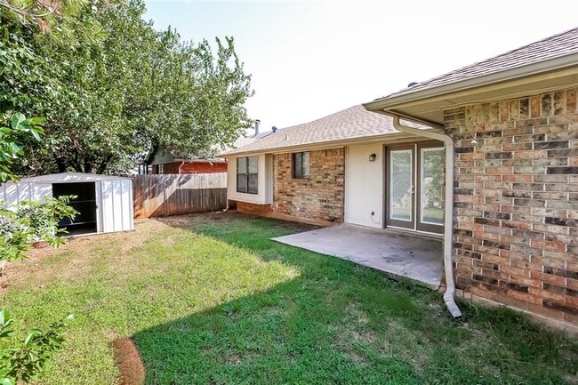 Building Photo - 11233 Cimarron Dr