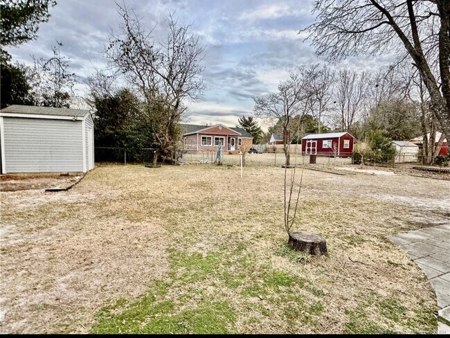 Building Photo - 5214 Rodwell Rd