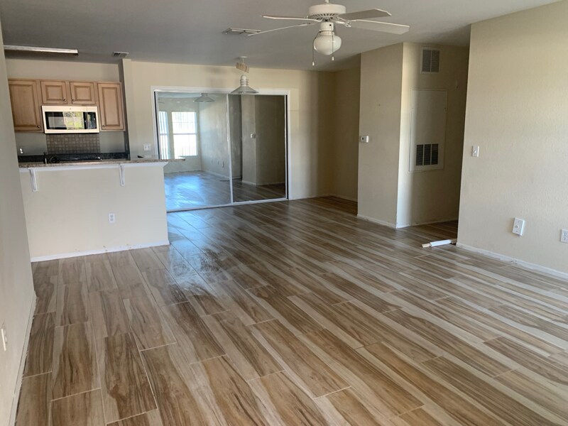 Building Photo - 1502 Lighthouse Rd