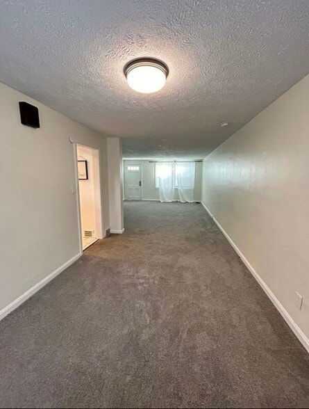 Building Photo - 4056 Northfield Rd