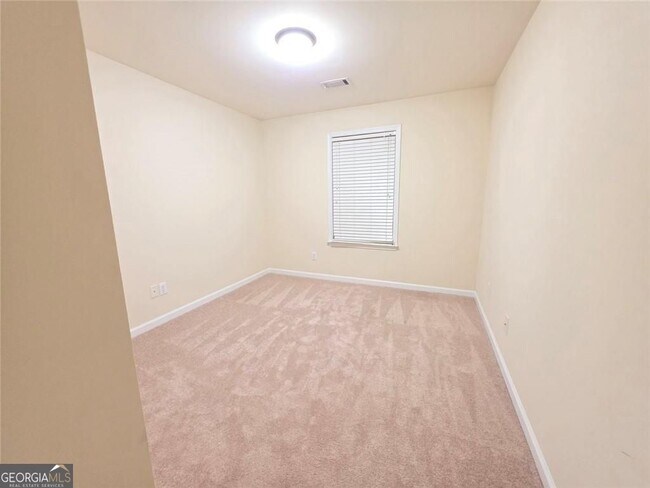 Building Photo - 1693 Southgate Mill Dr