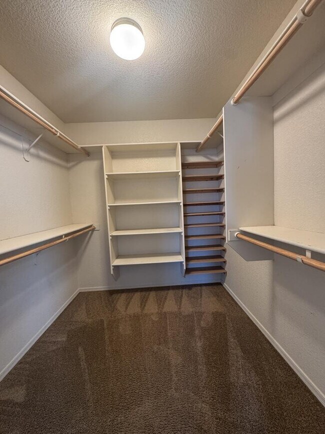 Building Photo - 1258 Questa Ct