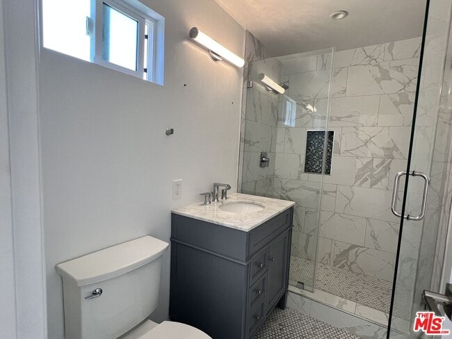Building Photo - 3753 W 60th St