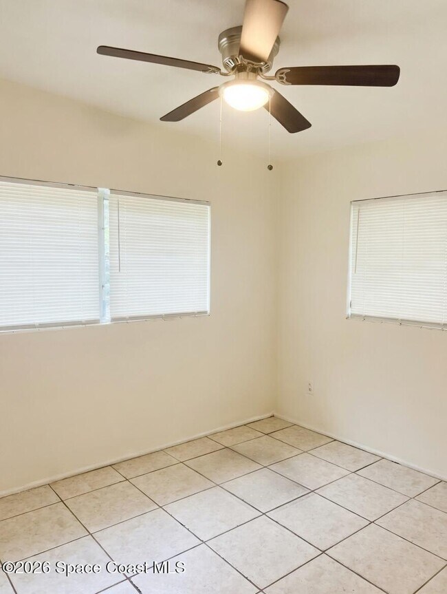 Building Photo - 1410 Smith Dr