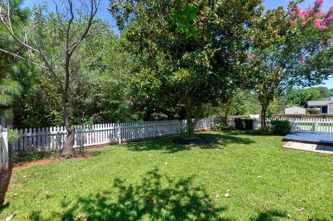 Building Photo - 412 Cline Falls Dr