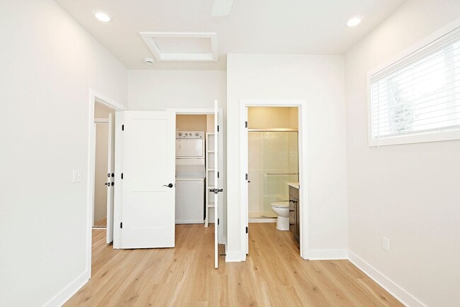 Building Photo - A Rare Find In Belmont - Brand New Apartme...