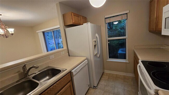 Building Photo - 4734 Ashburn Pond Way