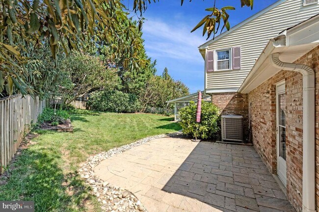 Building Photo - 7730 Falstaff Rd