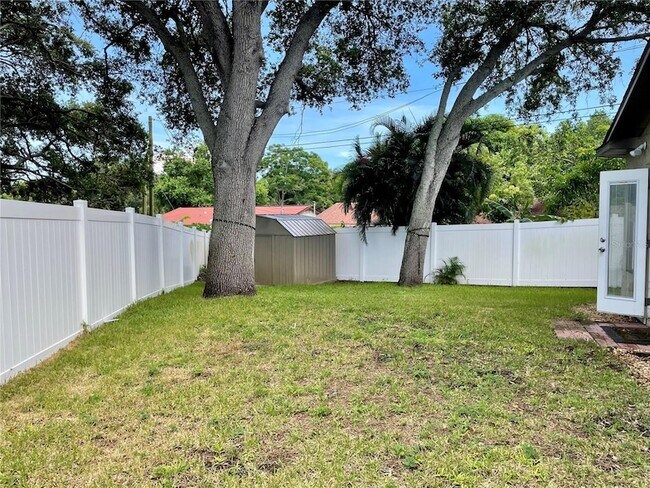 Building Photo - 2564 Islander Ct